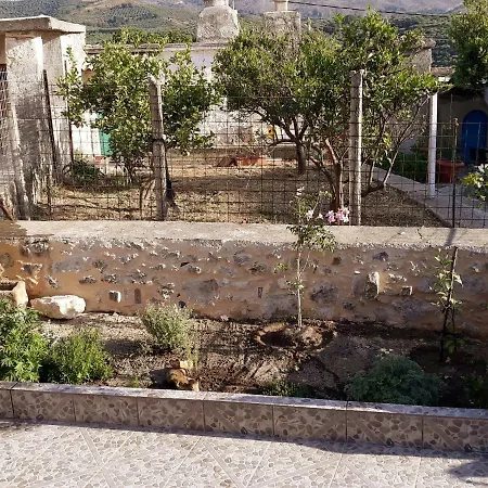 Veroniki's Traditional House Casa vacanze Platanias (Thessaly)